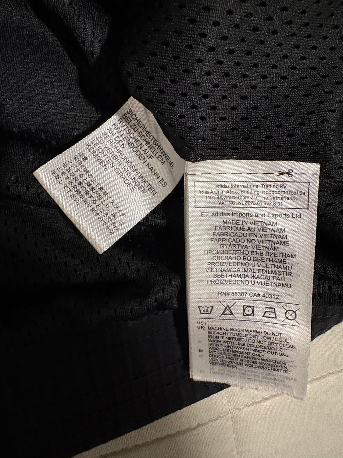 [M] 아디다스X고샤 콜라보 우븐 자켓 블랙 상품이미지6