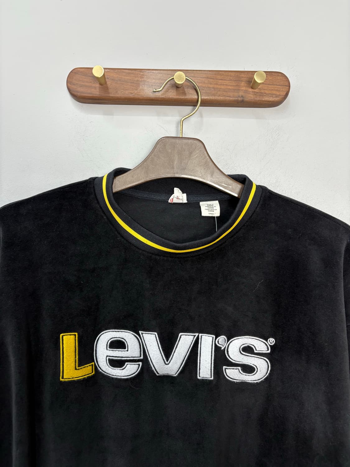 리바이스 빅로고 벨벳 블랙 맨투맨 A3497 상품이미지3