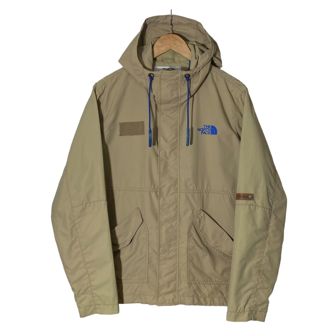 노스페이스 베이지 바람막이 L 상품이미지1