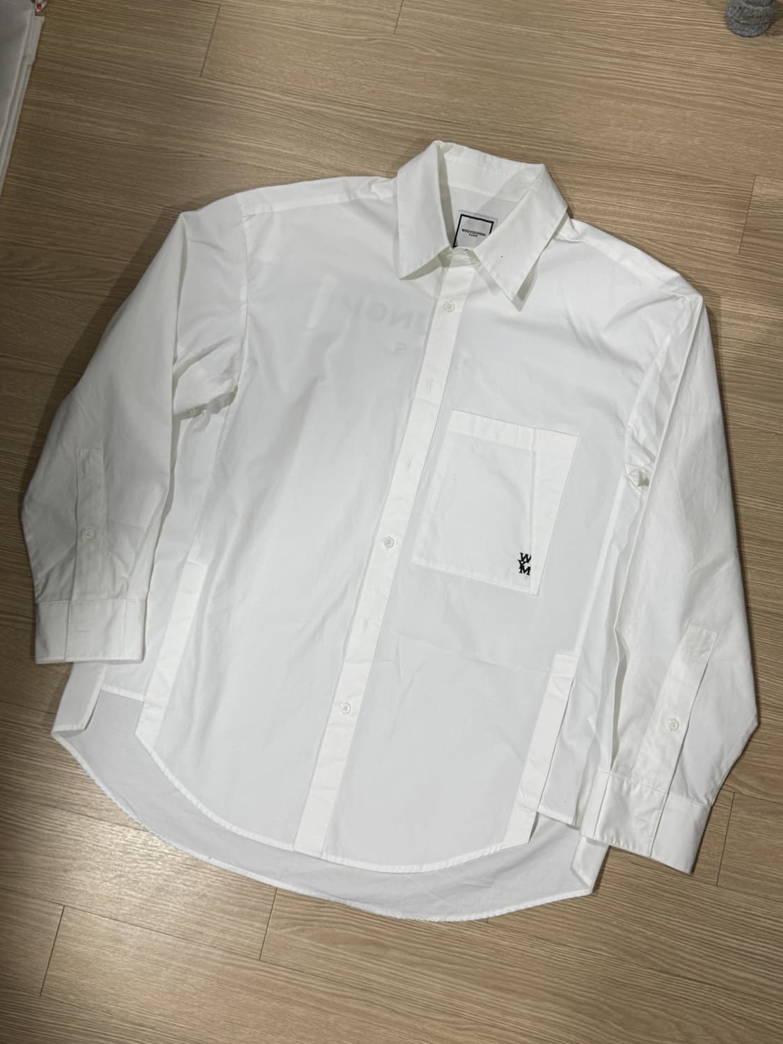 [50] 우영미 22FW 백로고 셔츠 화이트 상품이미지2