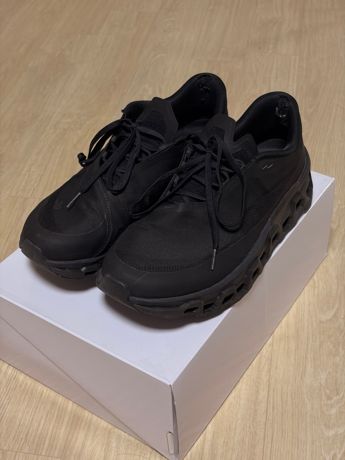 온러닝 x PAF 클라우드몬스터 블랙 280 상품이미지1