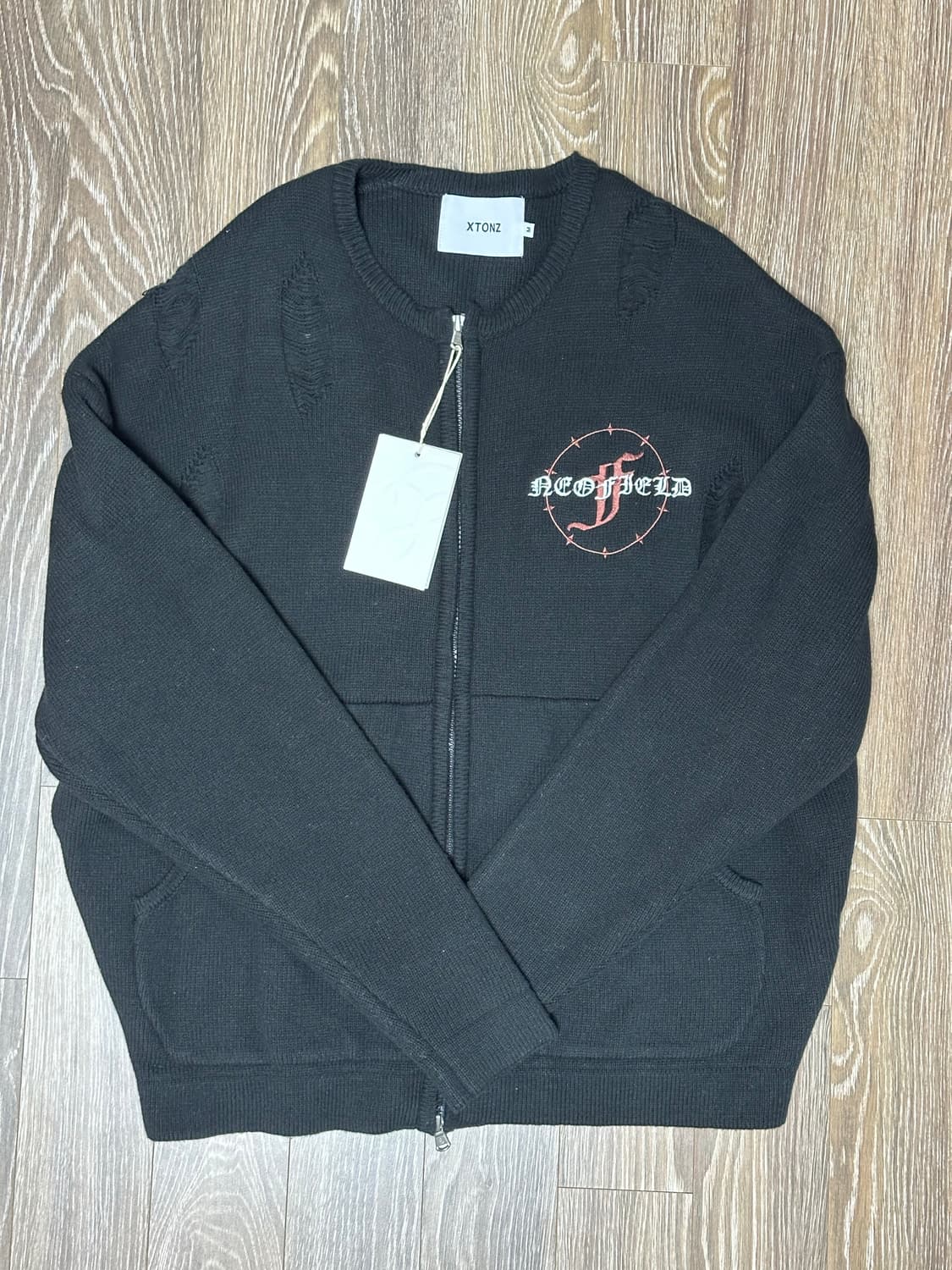 엑스톤즈 네오필드 데미지 니트 집업 블랙 상품이미지4