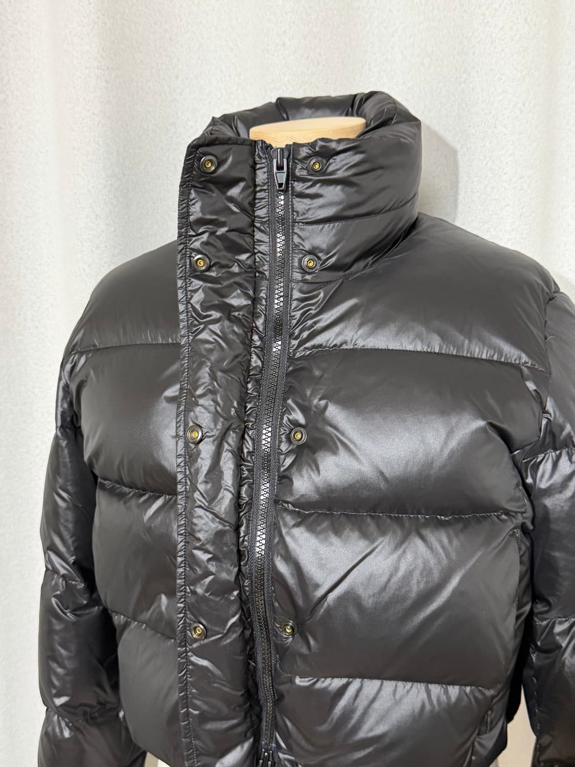 준지 여성 퀄티드 크롭 푸퍼 패딩 자켓 - 미착용 새상품 상품이미지2