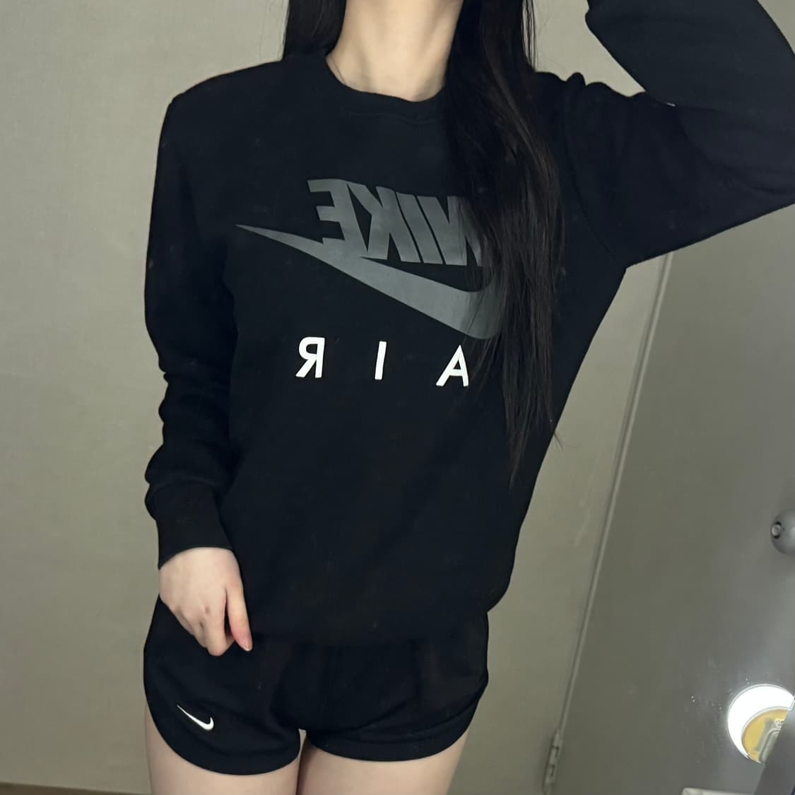 나이키 AIR 에어 로고 맨투맨 상품이미지1