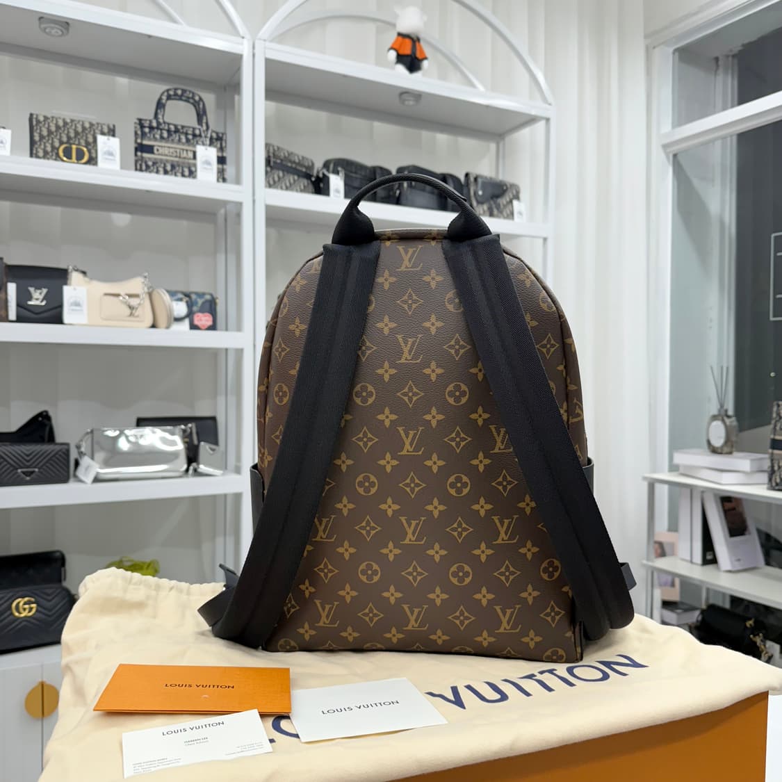 [25년 10월구매] 루이비통 디스커버리 백팩 PM 상품이미지3