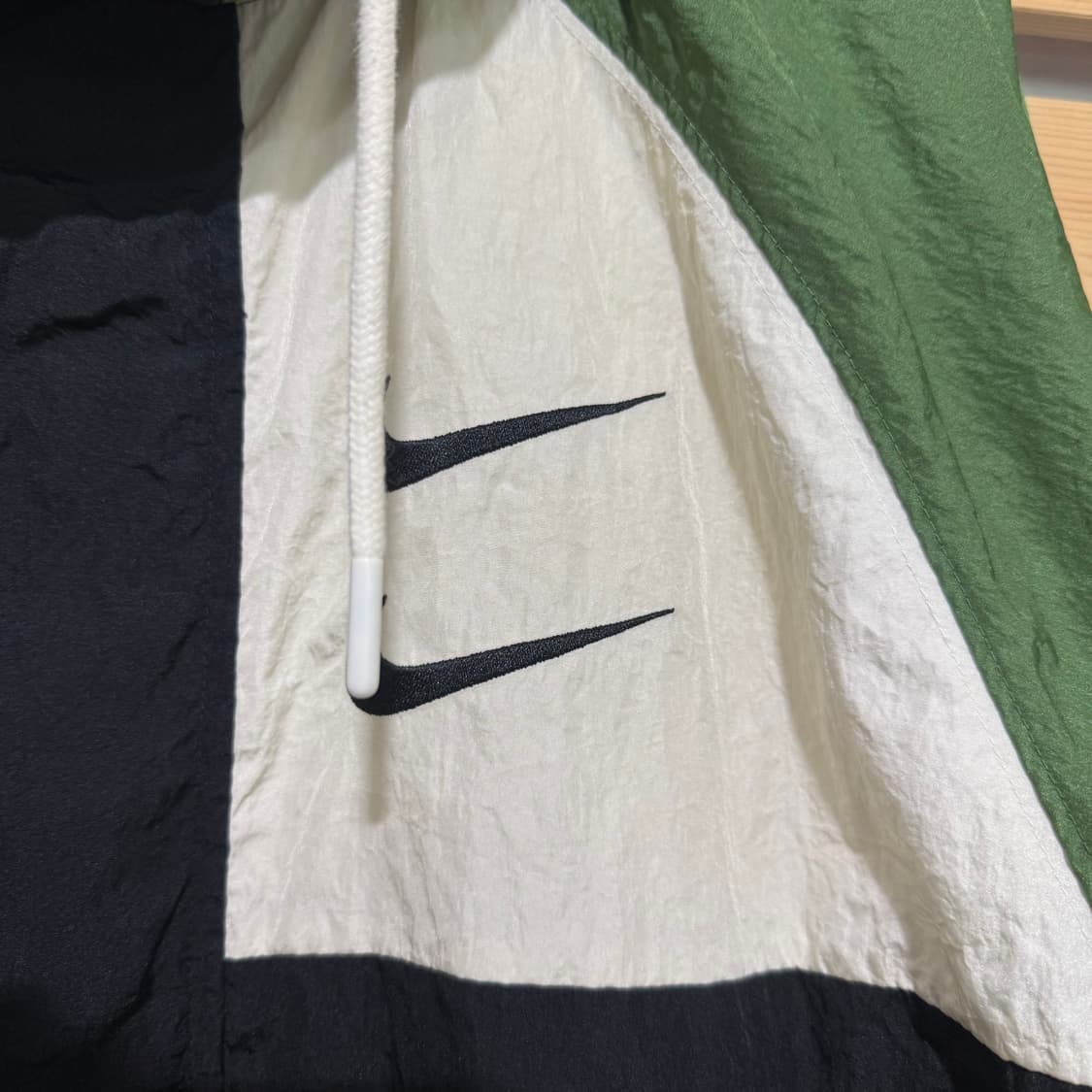 나이키 바람막이 상품이미지3