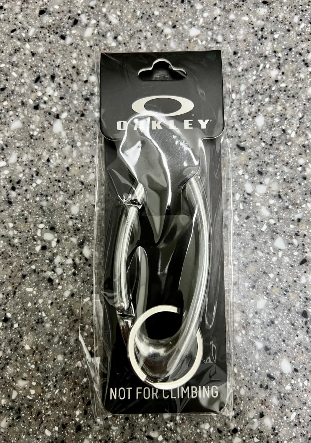 오클리 에센셜 아이콘 카라비너 키링 실버 상품이미지1