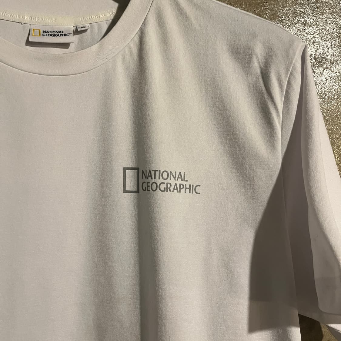 내셔널지오그래픽 라운드 반팔 상품이미지2