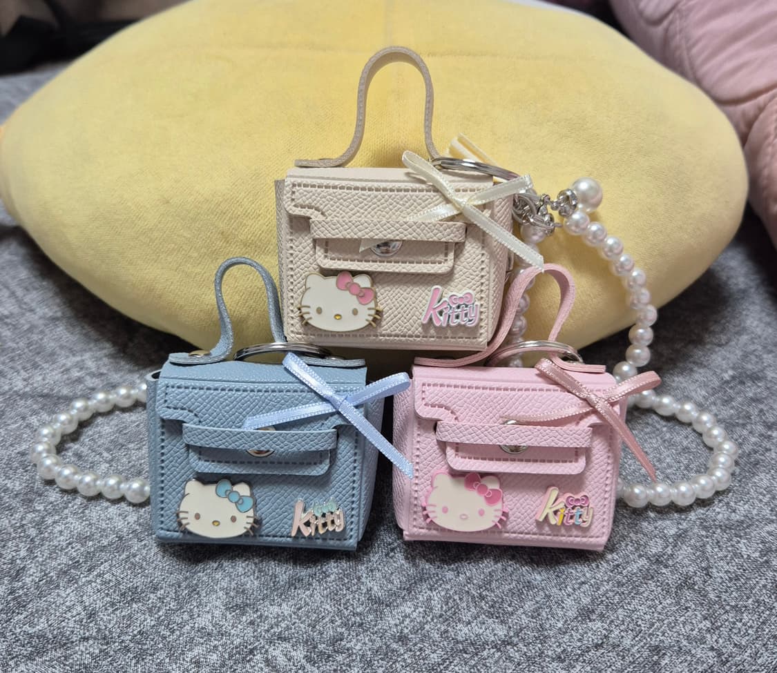 헬로키티 가방 키링 에어팟케이스 세트 상품이미지1