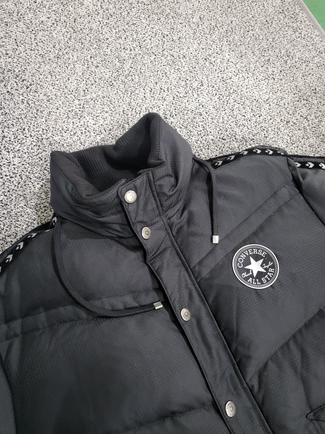 컨버스 올스타 블랙 오리털 패딩 점퍼 상품이미지3