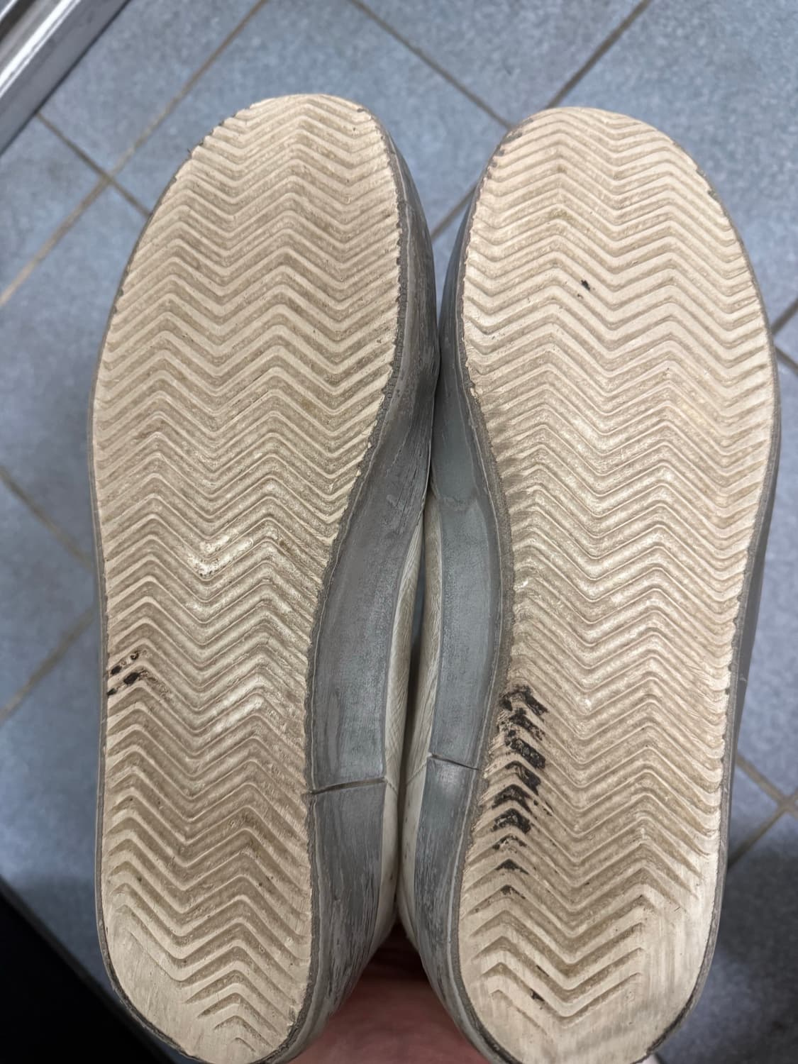 골든구스 화이트 실버탭 43 상품이미지5