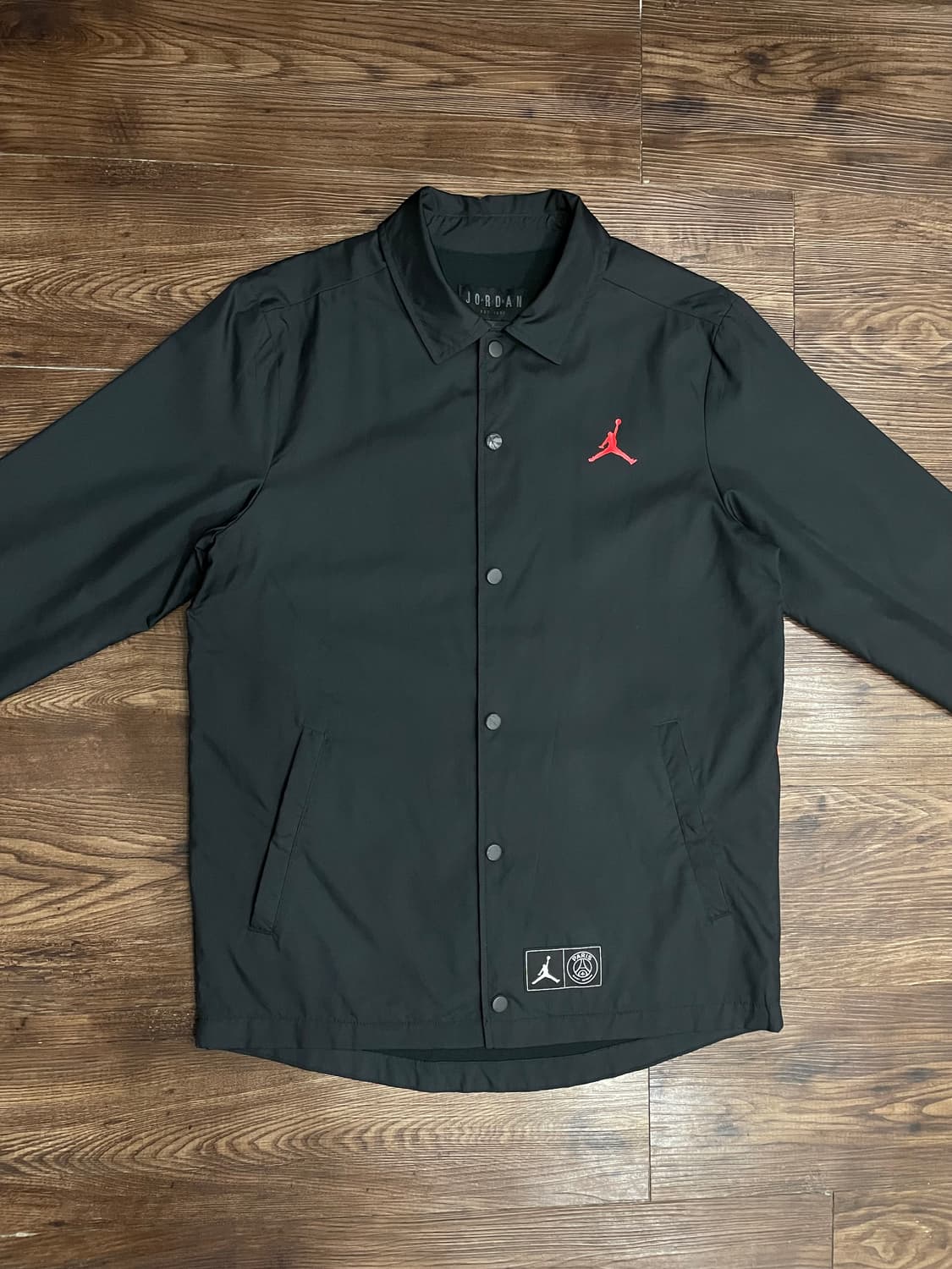 조던 X 파리 생제르망 코치자켓 블랙 인프라레드 상품이미지2