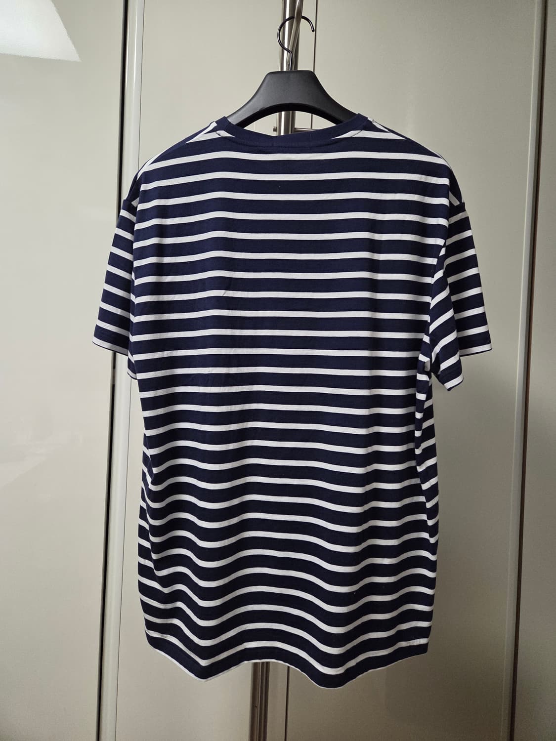 폴로 랄프로렌 클래식핏 반팔티 네이비 스트라이프 상품이미지2