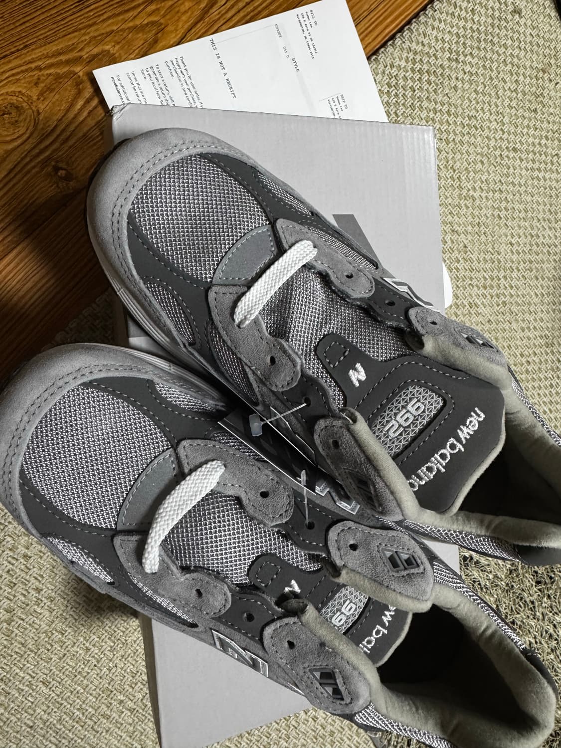 뉴발란스 992 235 새상품 상품이미지1