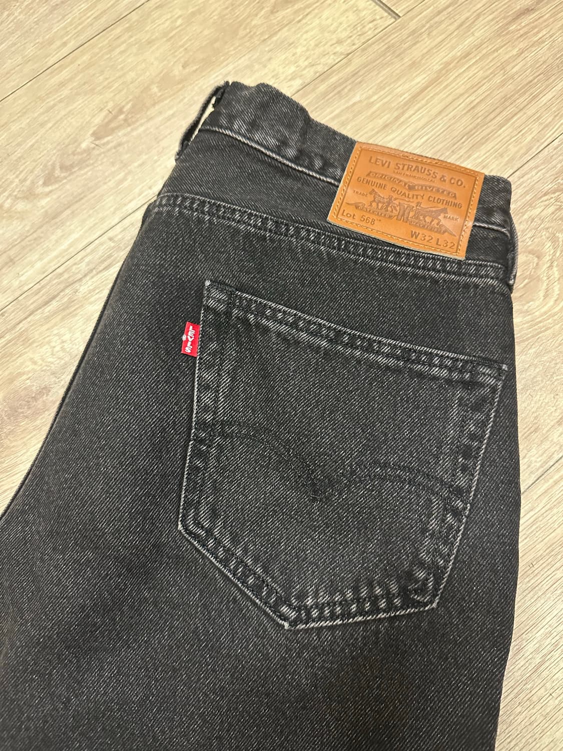리바이스 568 블랙 32/32 상품이미지1