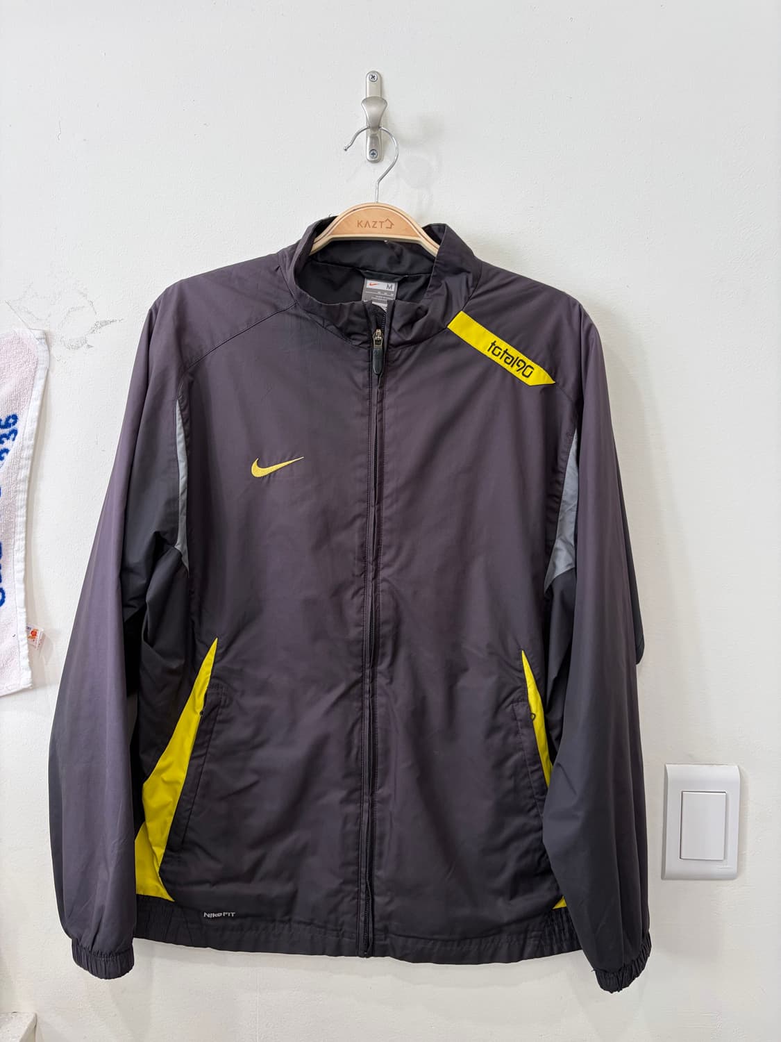 648. 나이키 바람막이 상품이미지1