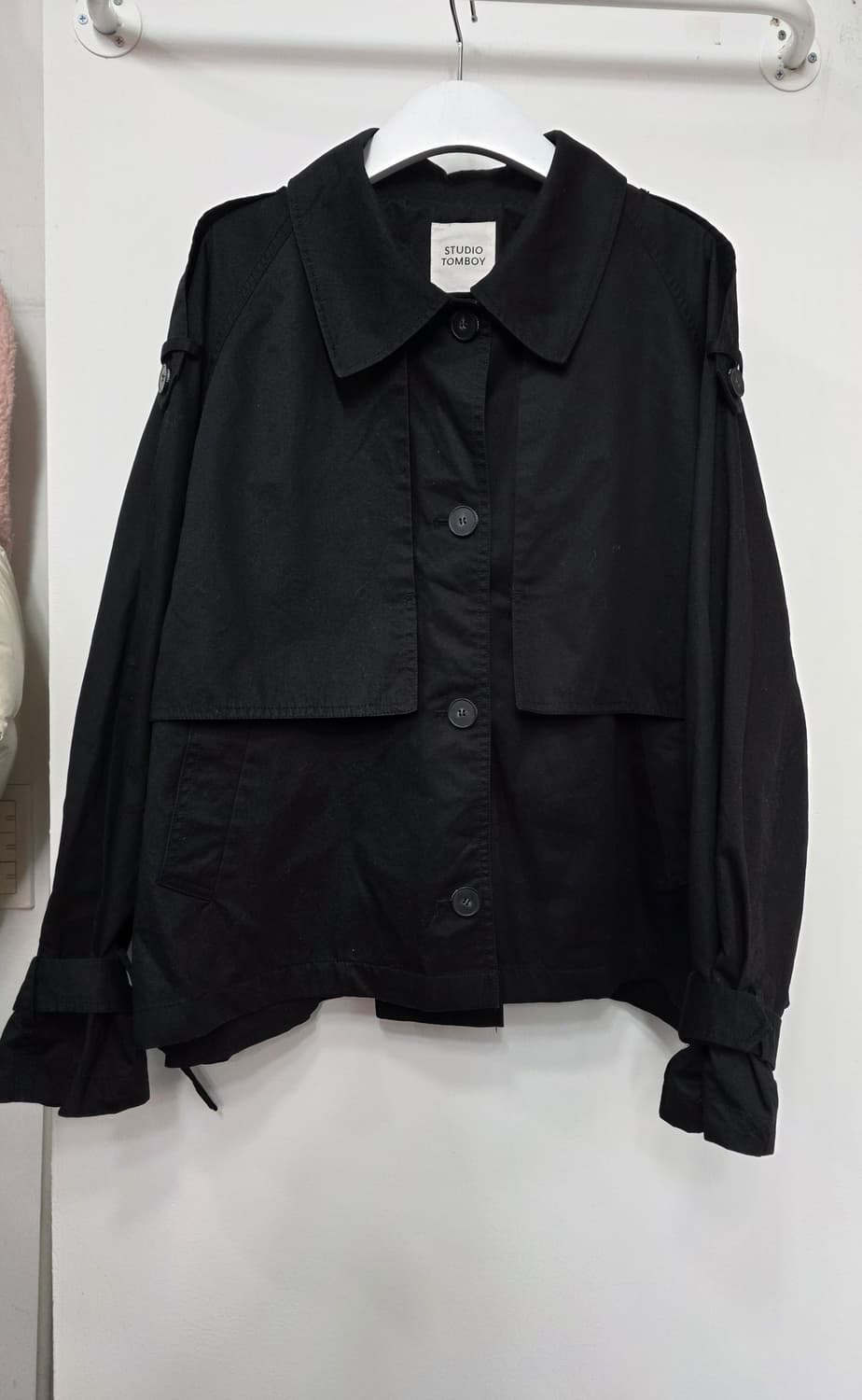 스튜디오 톰보이 여성 트렌치 반코트 상품이미지1