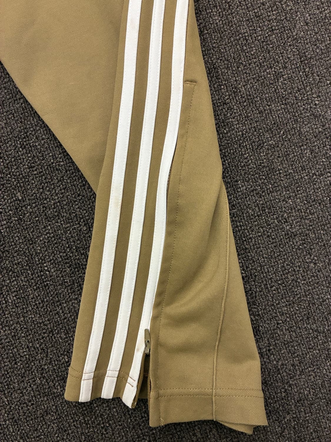 M)Adidas 빈티지 남성 베이지 트랙팬츠(찢어짐) 상품이미지6