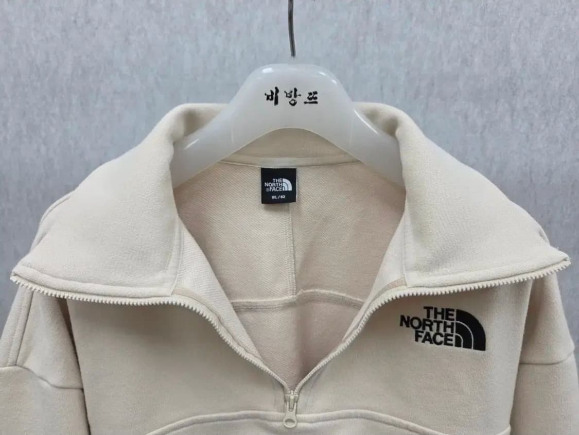 여성 92 노스페이스 반집업 크롭 긴팔 상품이미지3