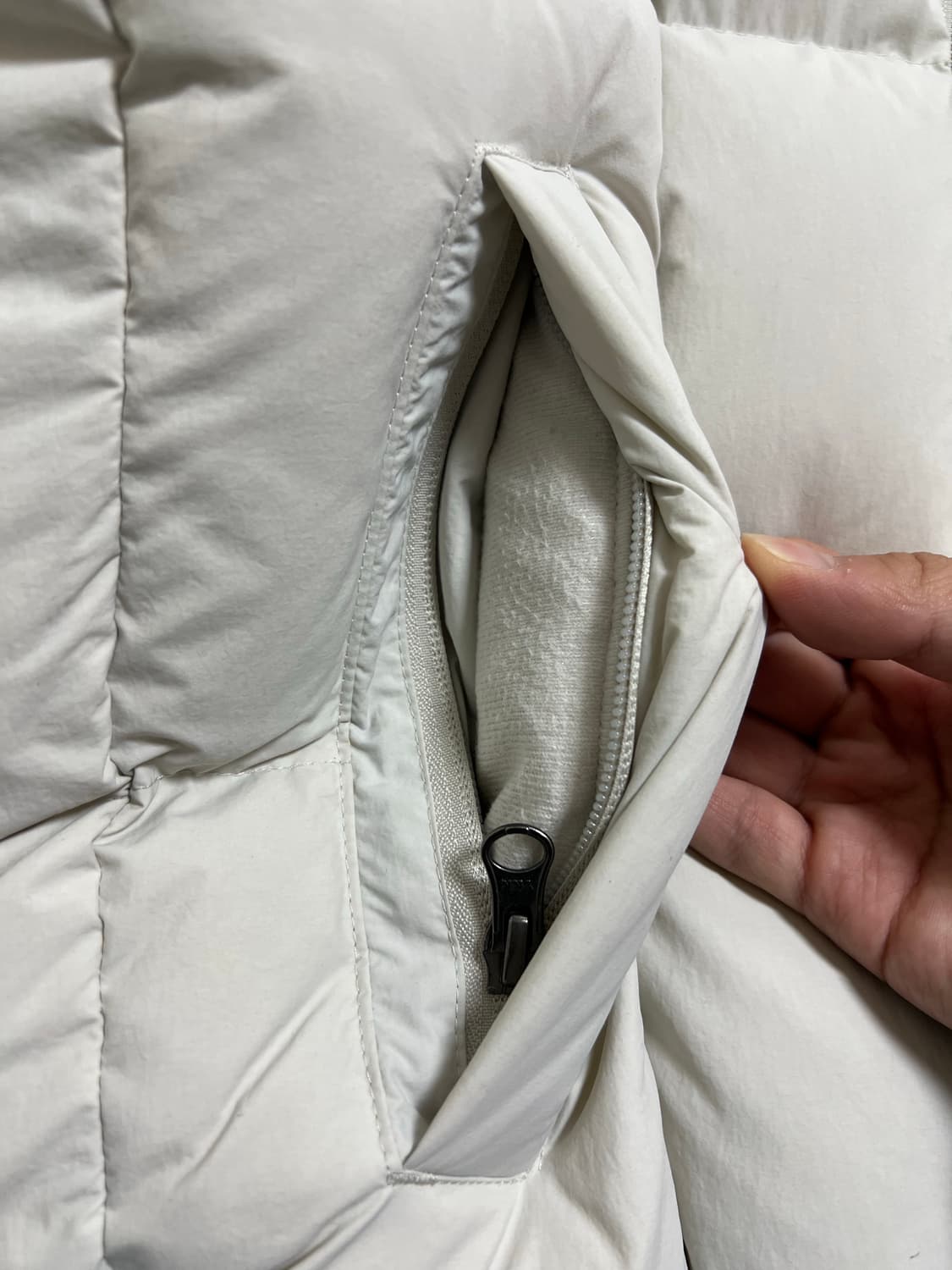 덕다운 스퀘어 퀼티드 숏패딩 상품이미지4