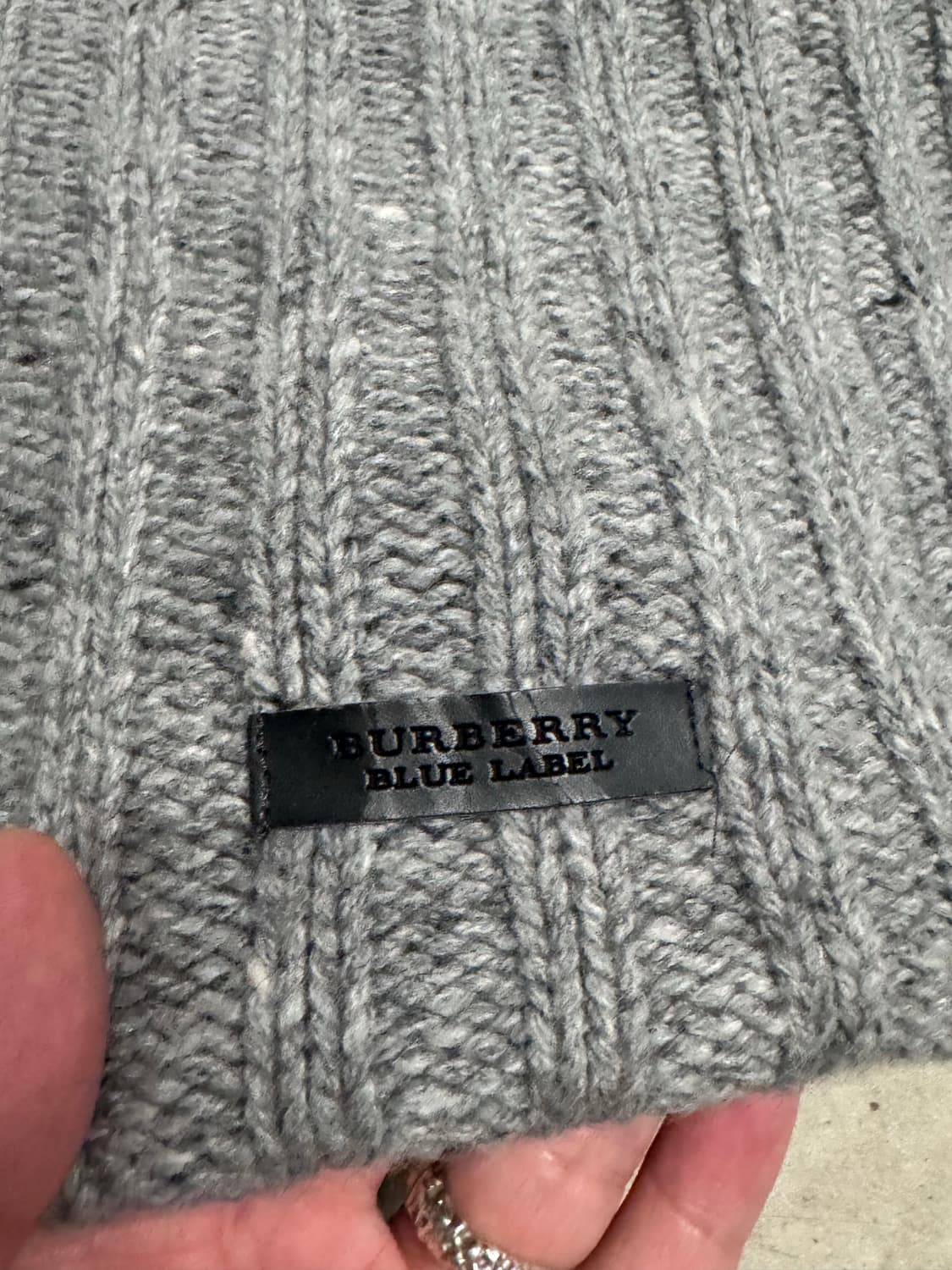 버버리 블랙라벨 니트 넥워머  상품이미지3
