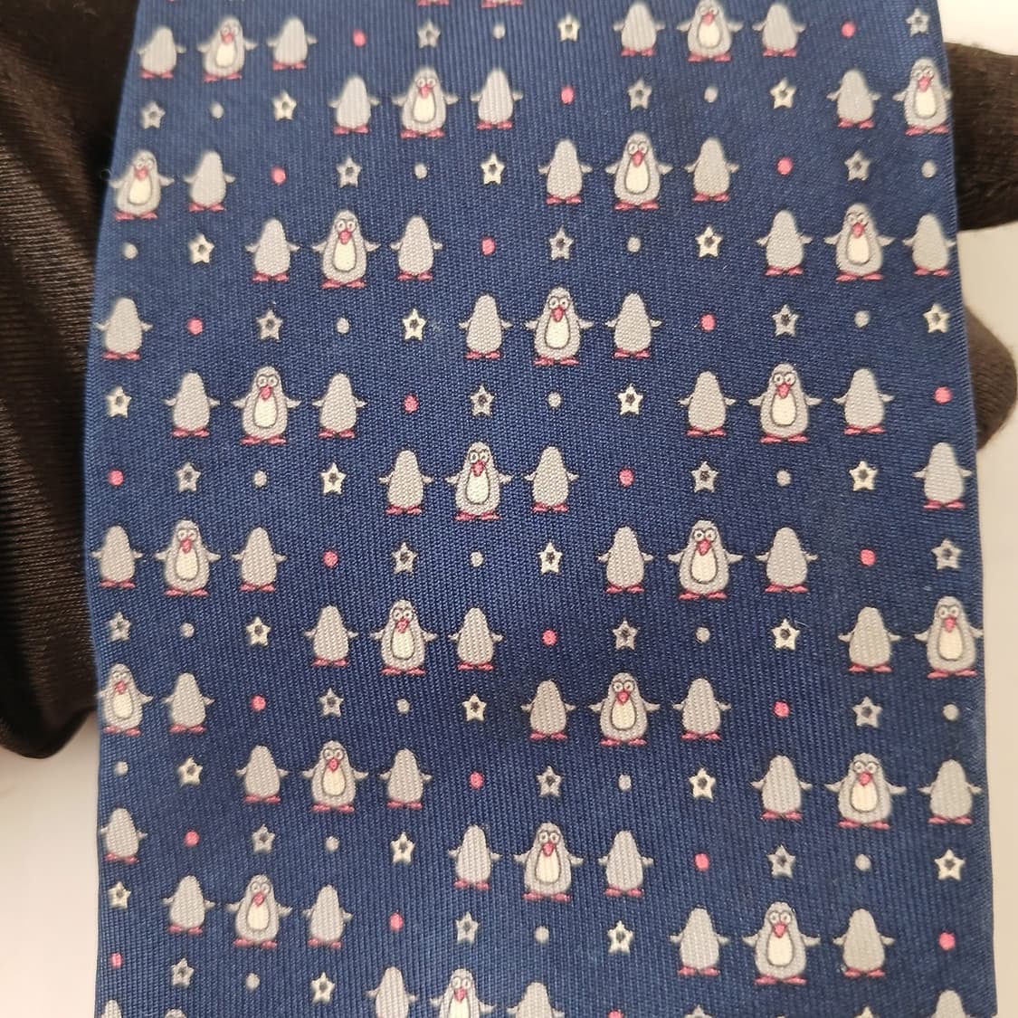 페라가모 실크 네이비 펭귄 패턴 넥타이 9cm A등급 A19234
 상품이미지5