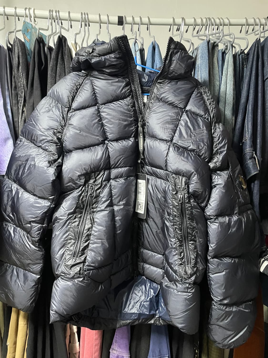 Cp컴퍼니 dd쉘 패딩 m 상품이미지1