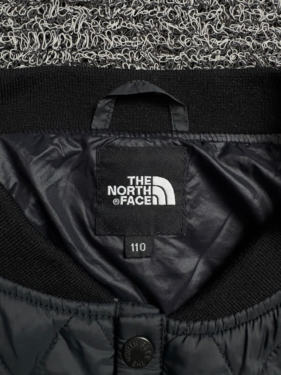 노스페이스 패치로고 킐티드 봄버 자켓 블랙 1835 상품이미지4