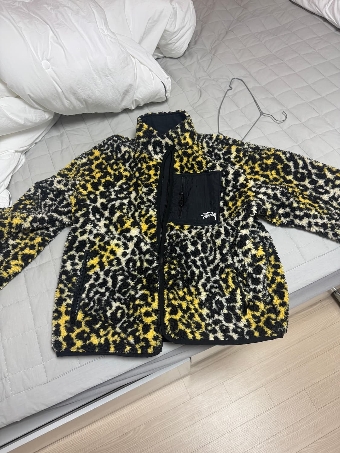 스투시 쉐르파 리버시블 옐로우 레오파드 상품이미지2