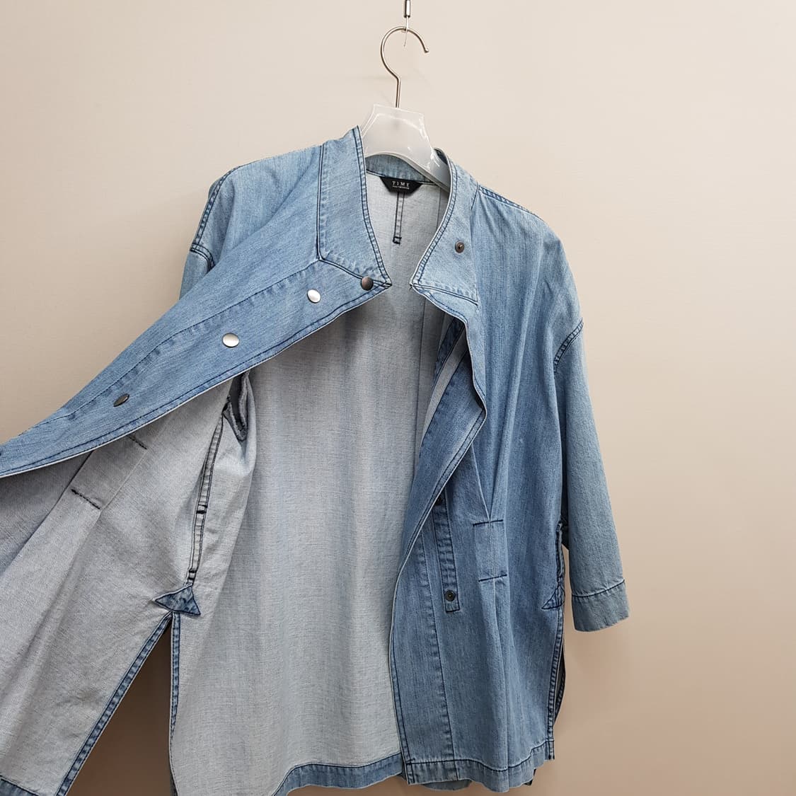 한섬 타임 데님 스탠드카라 루즈핏 셔츠형 아우터 S사이즈 상품이미지7