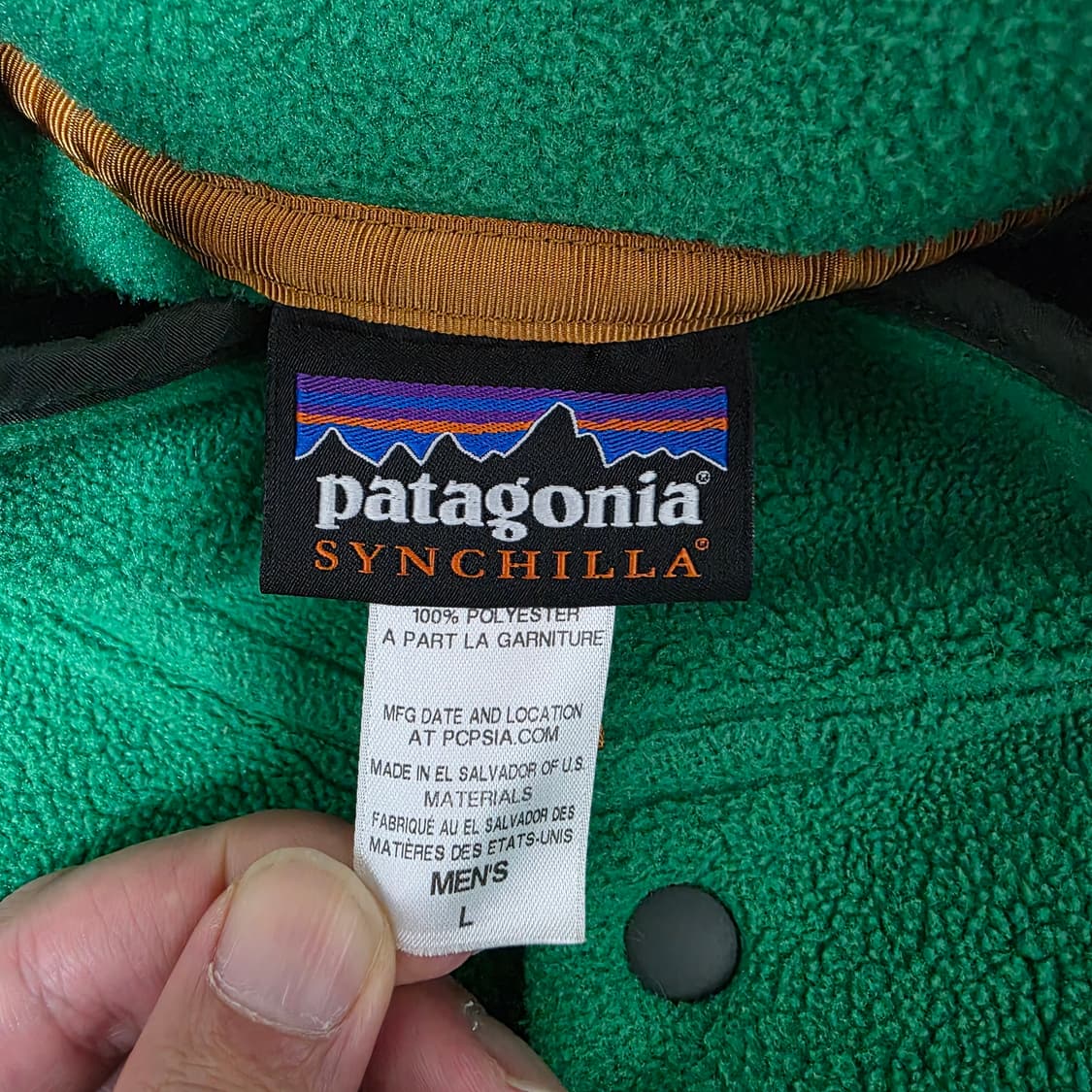 [M/L] 파타고니아 신칠라 플리스 스냅 풀오버 다크그레이/레드 상품이미지5