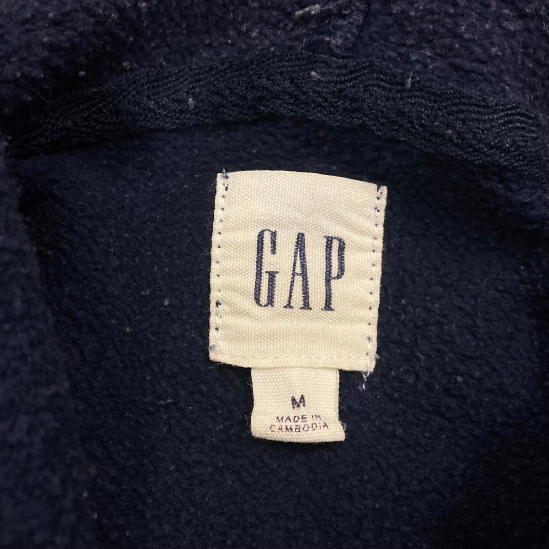 GAP 네이비 컬러 스펠아웃 빅로고 후드티 상품이미지3