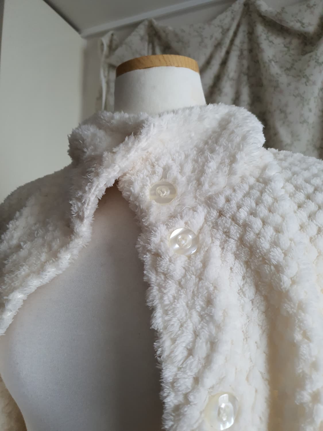 [모리걸] 2종류 일괄 아이보리 뽀글이 포켓 케이프 상품이미지6