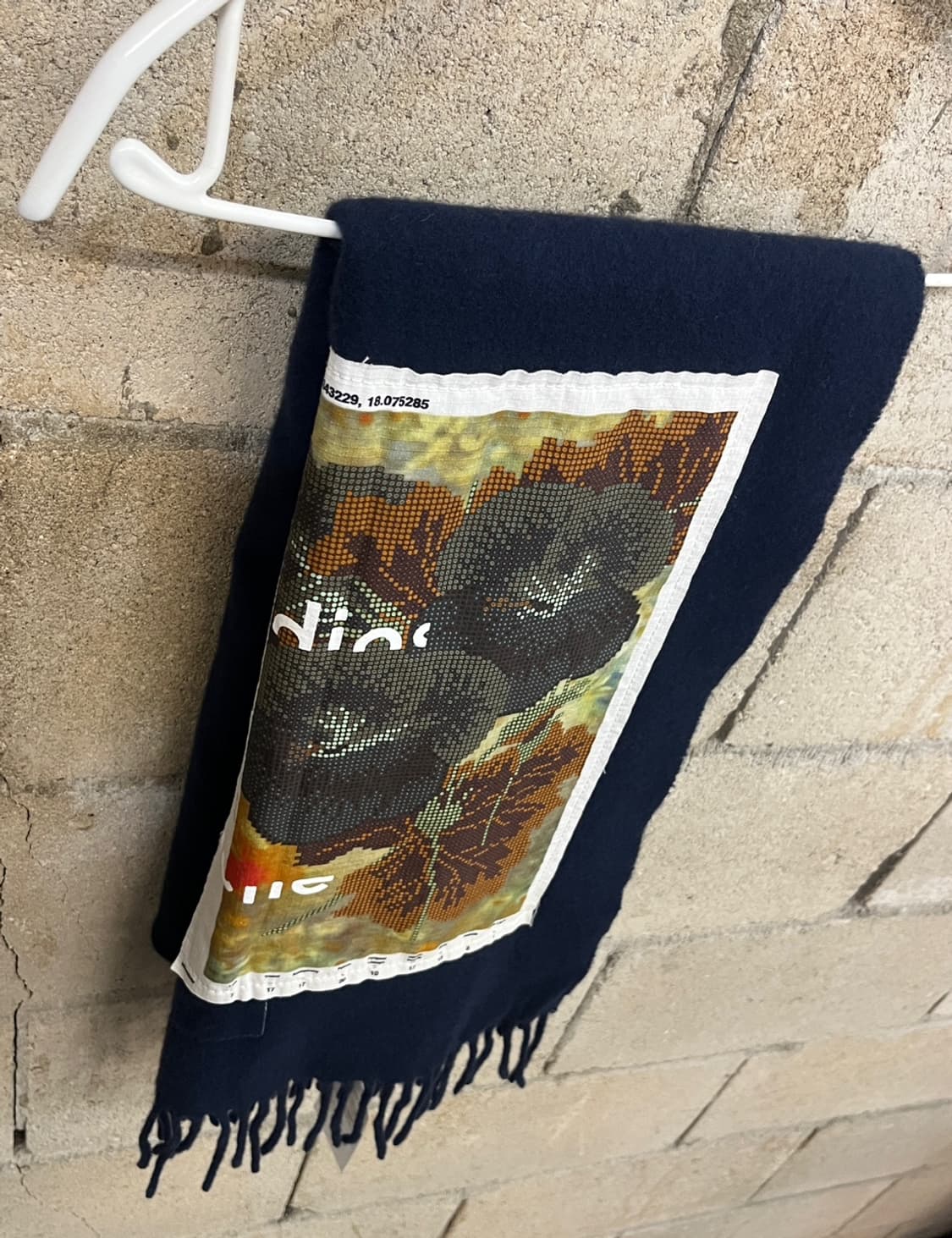 아크네 스튜디오 아트워크 패치 머플러 상품이미지6