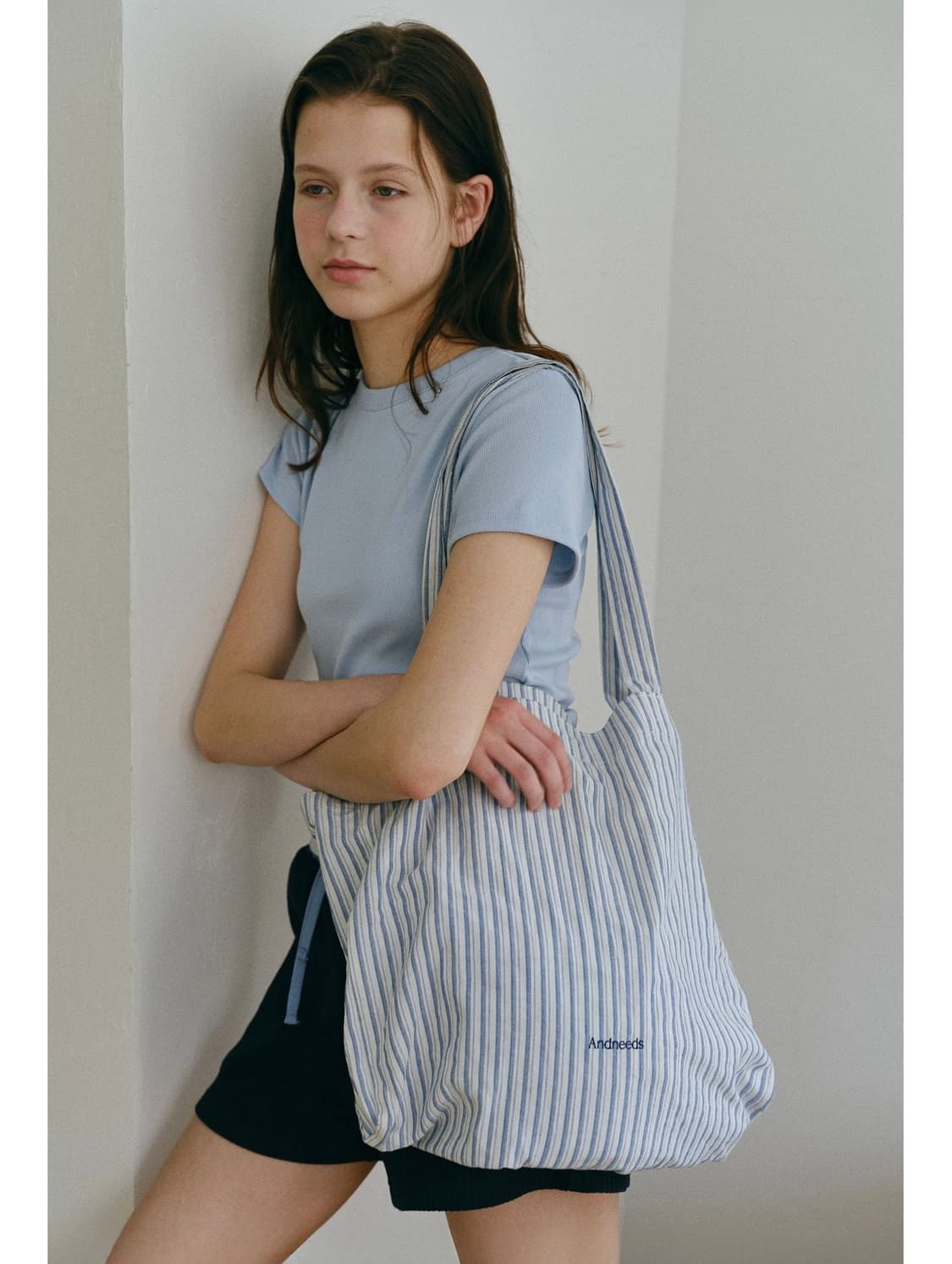 앤니즈 스트라이프 토트백 cos 상품이미지1