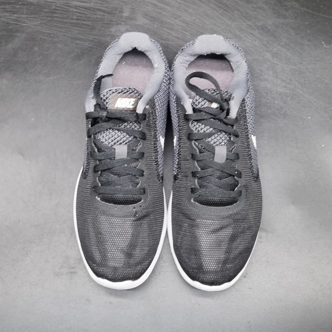 나이키 레볼루션3 여성런닝화240 상품이미지2