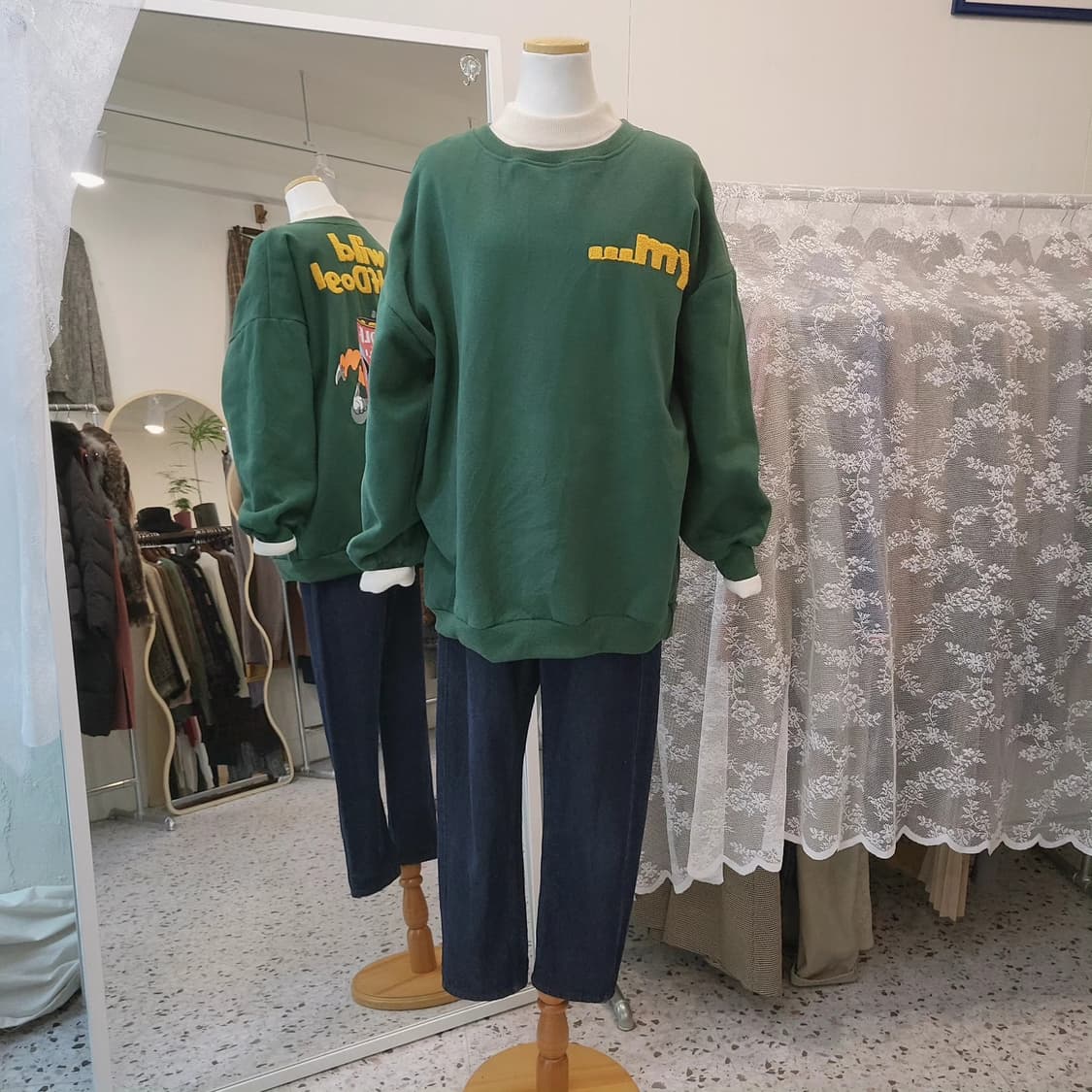 Gorge 딥그린 부클레터링 기모 맨투맨 상품이미지7