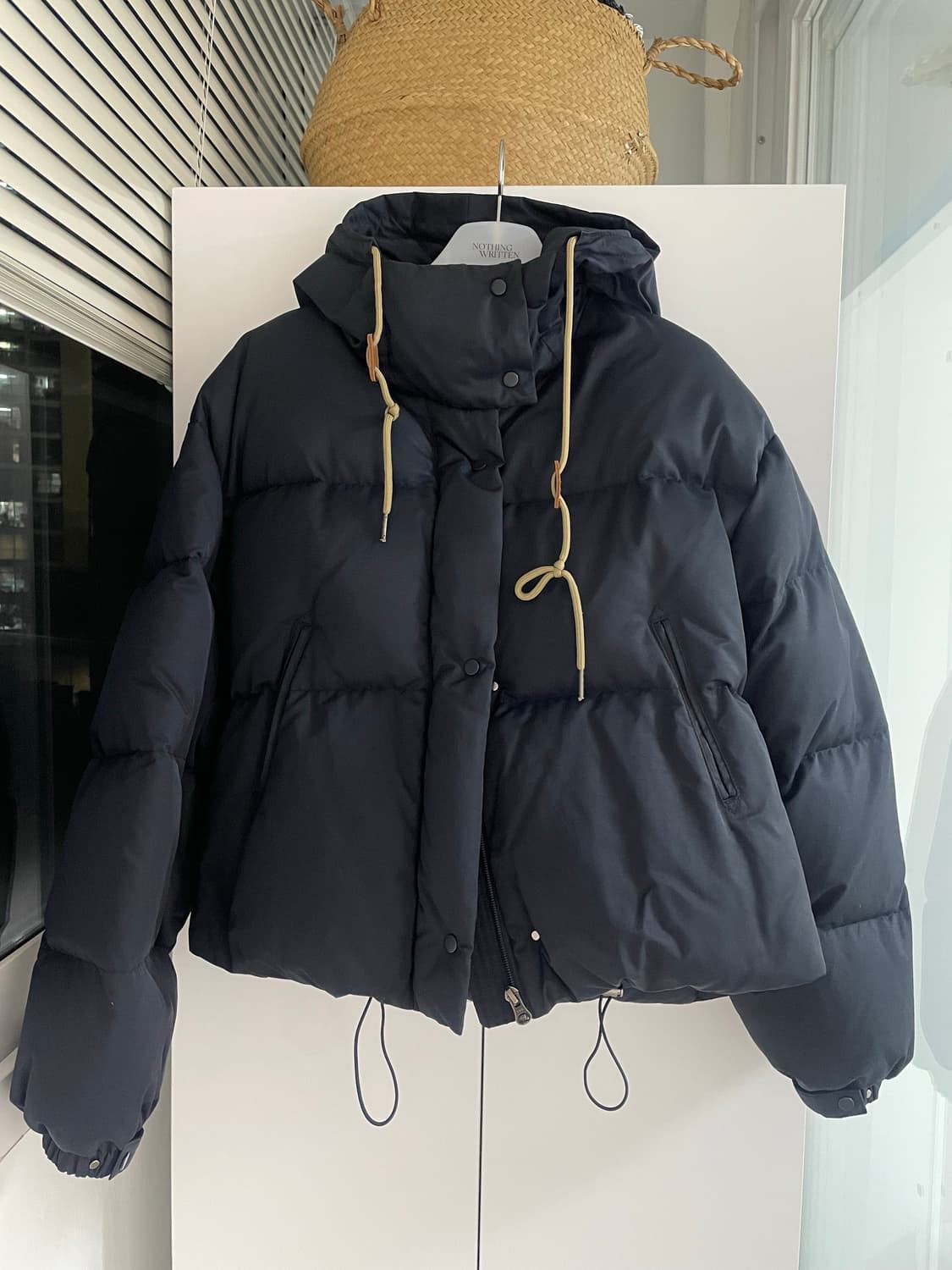 낫띵리튼 패딩 상품이미지1