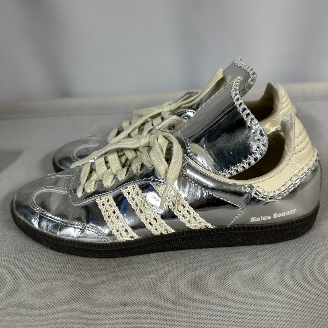 아디다스 x 웨일스 보너 삼바 실버 메탈릭 상품이미지2