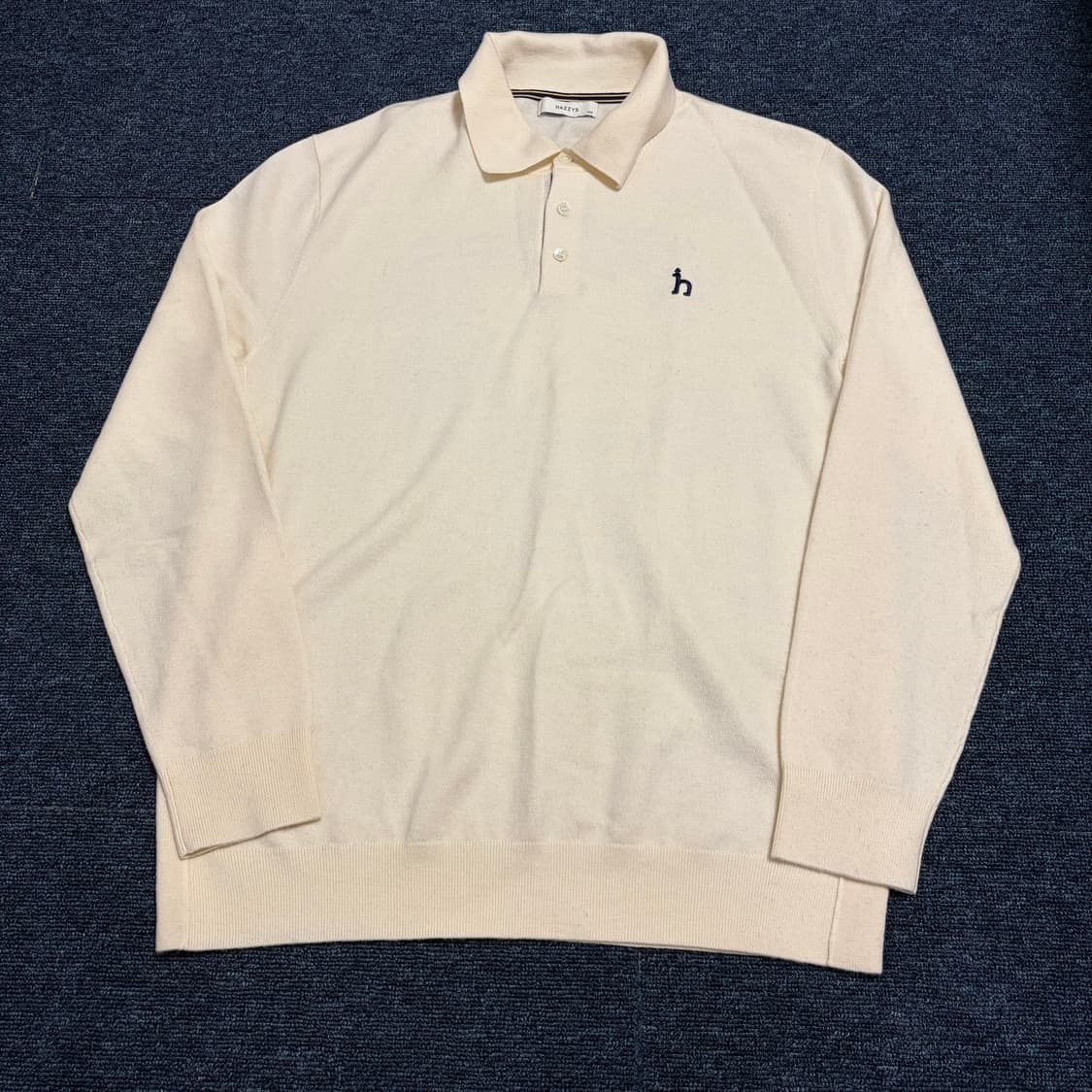 헤지스 카라 니트 상품이미지1