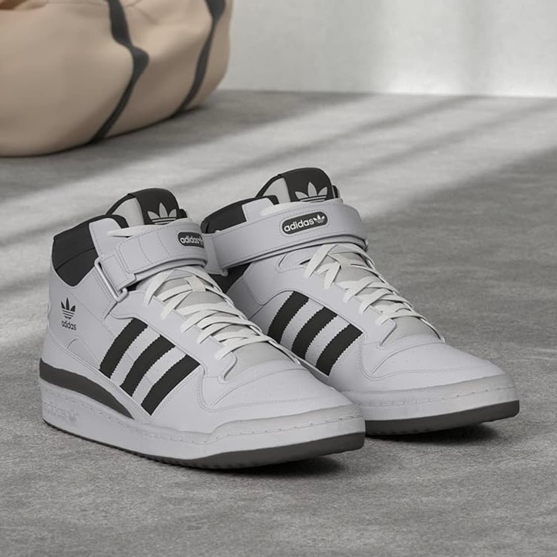 [285] 새상품 / 아디다스 포럼 미드 화이트 블랙 상품이미지1