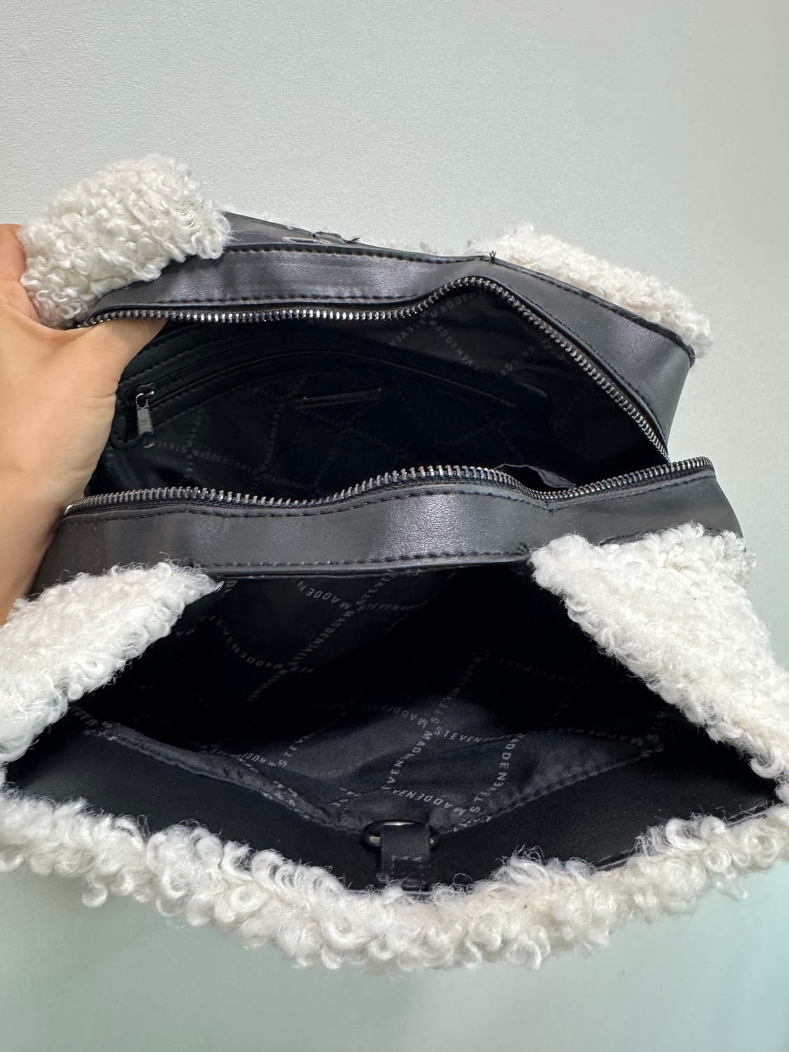 스티븐매든 백팩 블랙 상품이미지3