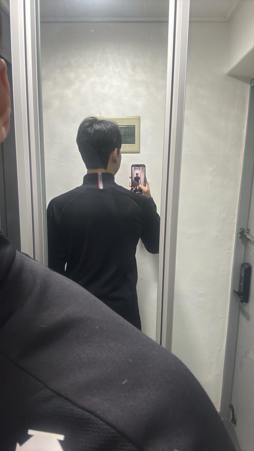 데상트 집업 상품이미지3