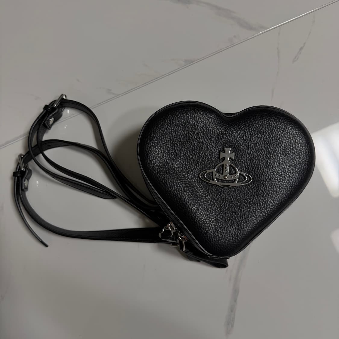 비비안 웨스트우드 엘라 하트 미니 백팩 상품이미지3