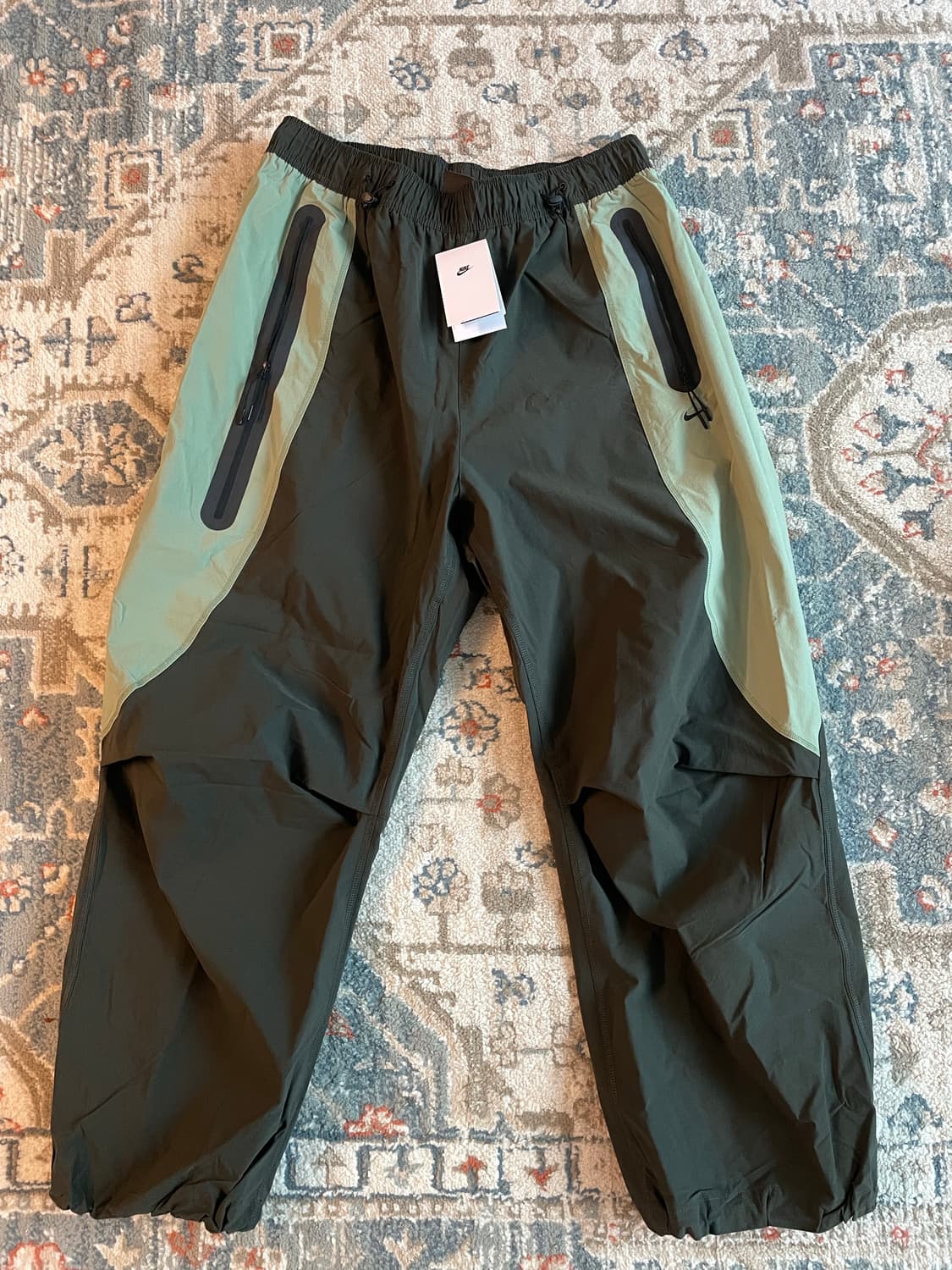 나이키 테크 드라이핏 우븐 컬러 블록 오버사이즈 팬츠(새제품. L) 상품이미지1