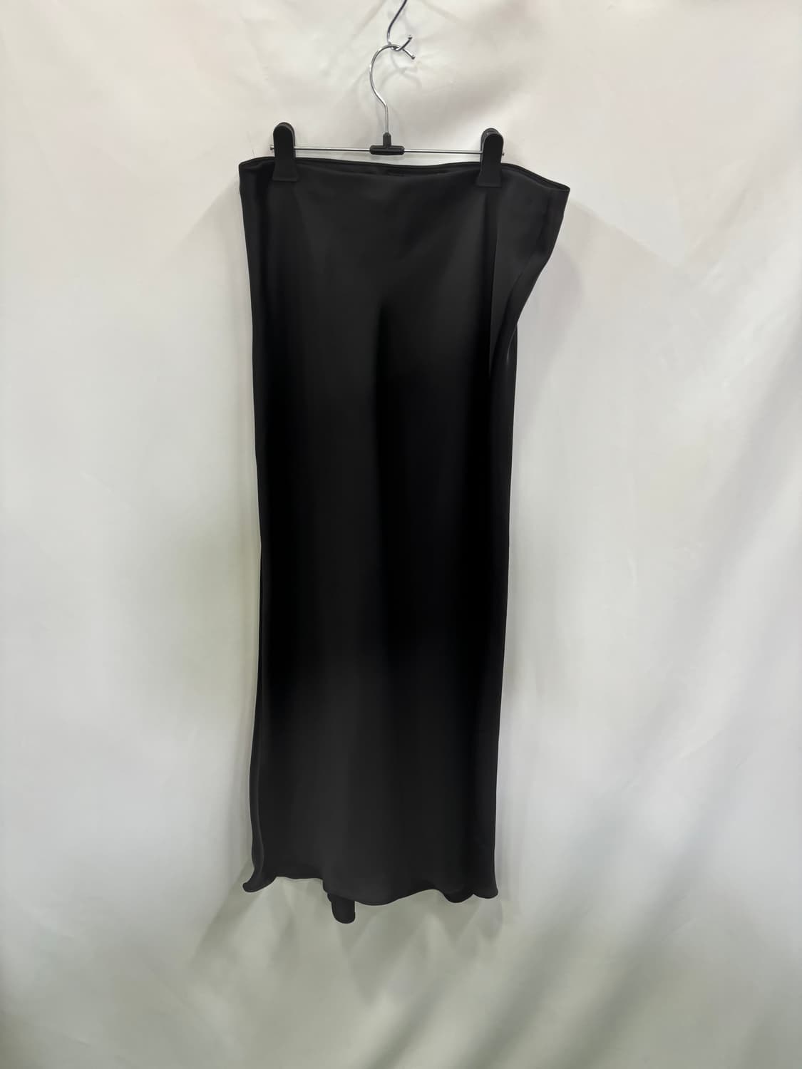 자라(ZARA)블랙 새틴 머메이드 롱 스커트 S 상품이미지1