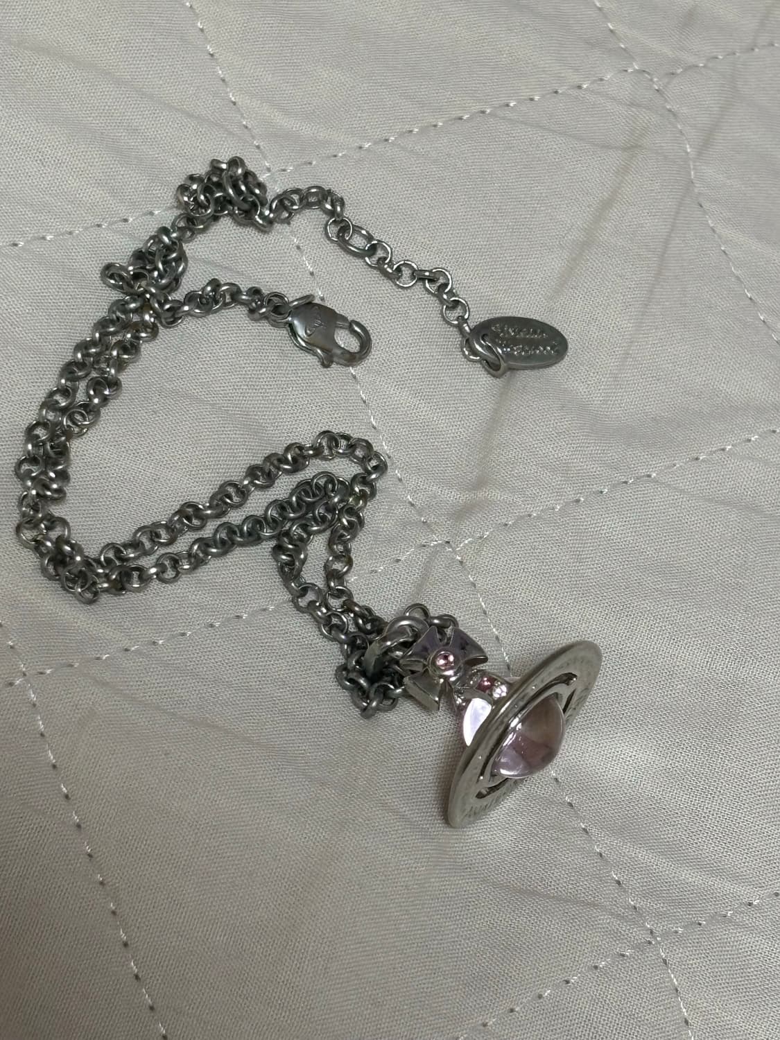 비비안웨스트우드 orb 핑크 목걸이 상품이미지2