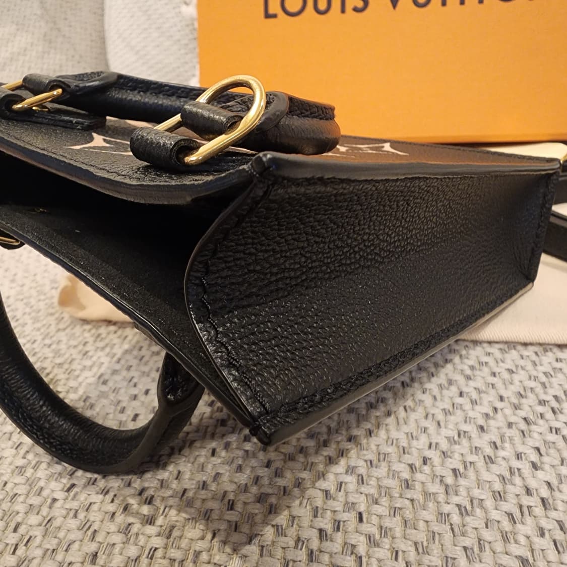 초민트급 루이비통 쁘띠 삭플라 미니 앙프렝뜨 바이컬러 블랙 베이지 상품이미지9