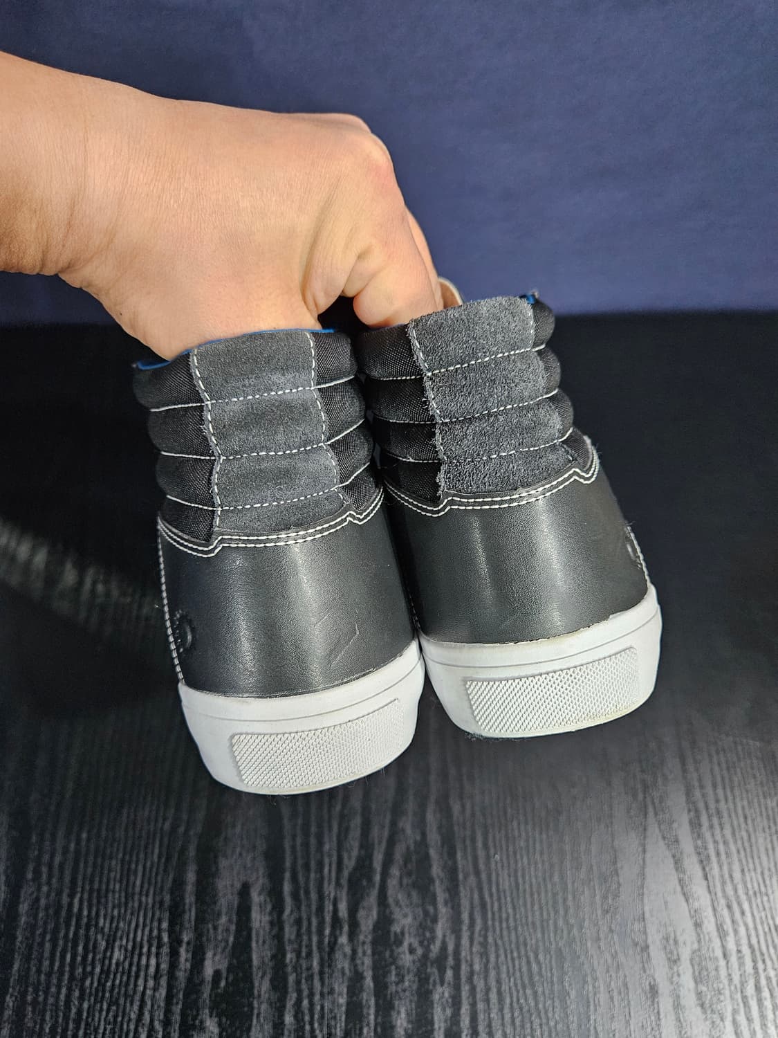 데상트 블랙컬러 남성 260 하이탑 스니커즈  상품이미지8