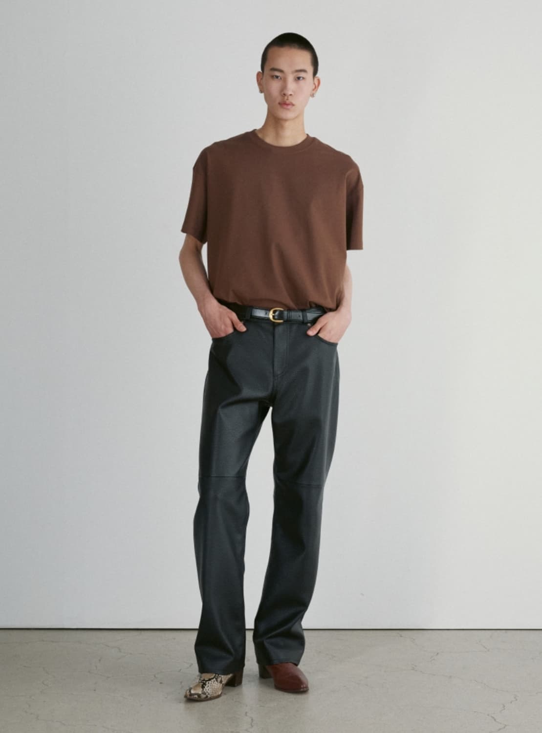 [새상품] 렉토 24FW 그레타 폭스 레더 팬츠 블랙 상품이미지3